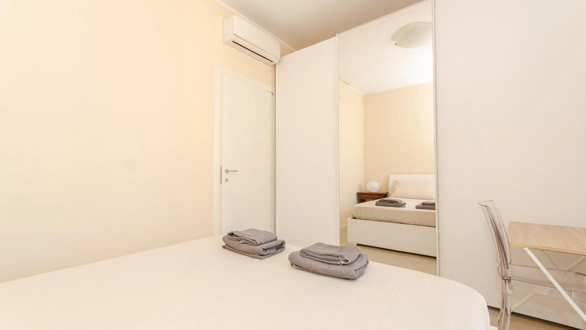 Brianza Flat Apartment Milan 0*,